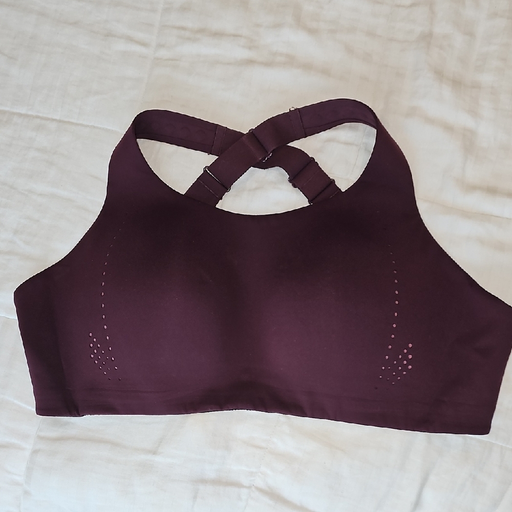 Lululemon Women's Cross-Back Sports Bra - Maroon
